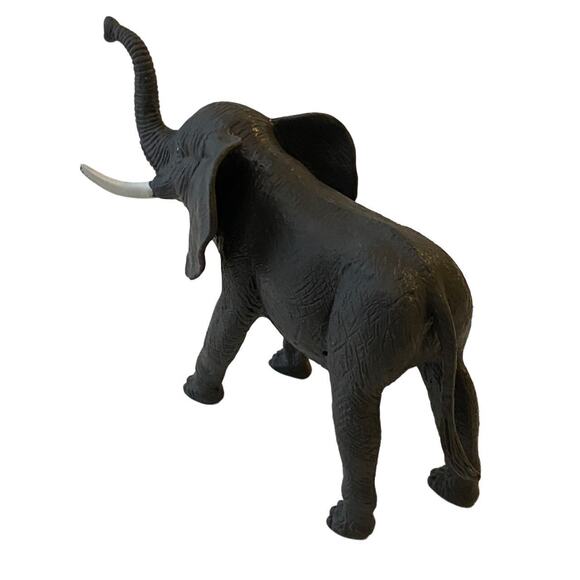 Greenbriar International Plastic Safari Animal Figurines Hippo Tiger Elephant - Picture 5 of 15